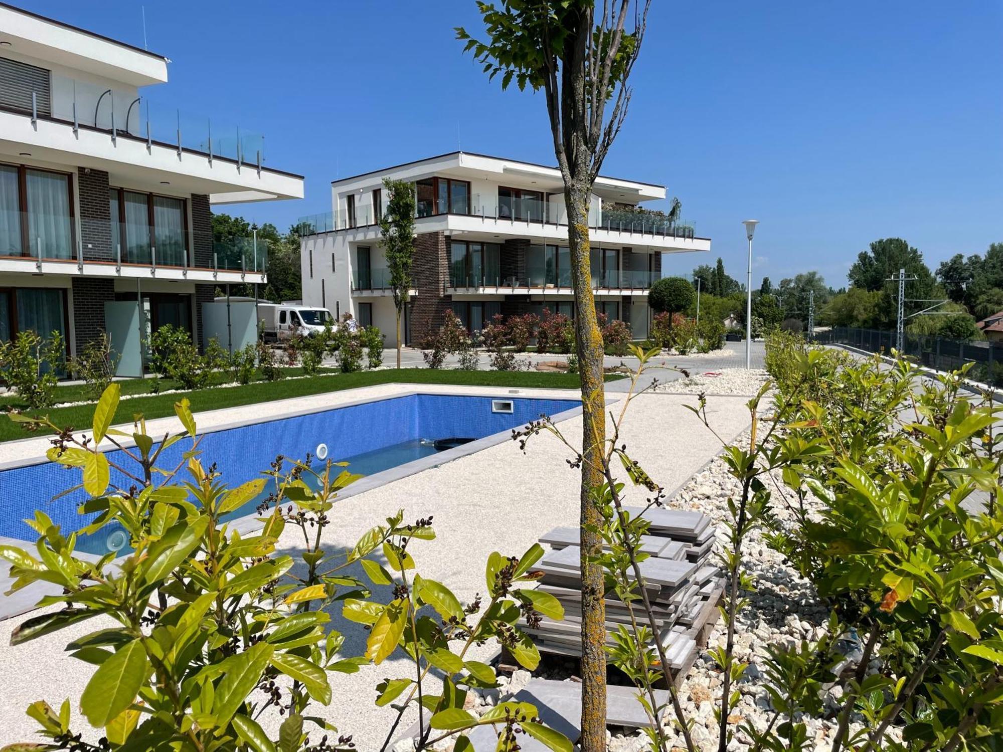 Panorama Superior Apartments - Pool, Garden, Parking Balatonalmádi Extérieur photo